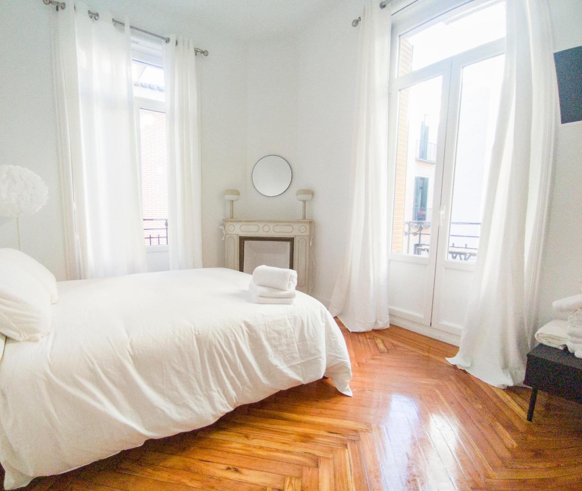 Mezzanine Orange Apartment Мадрид Екстериор снимка
