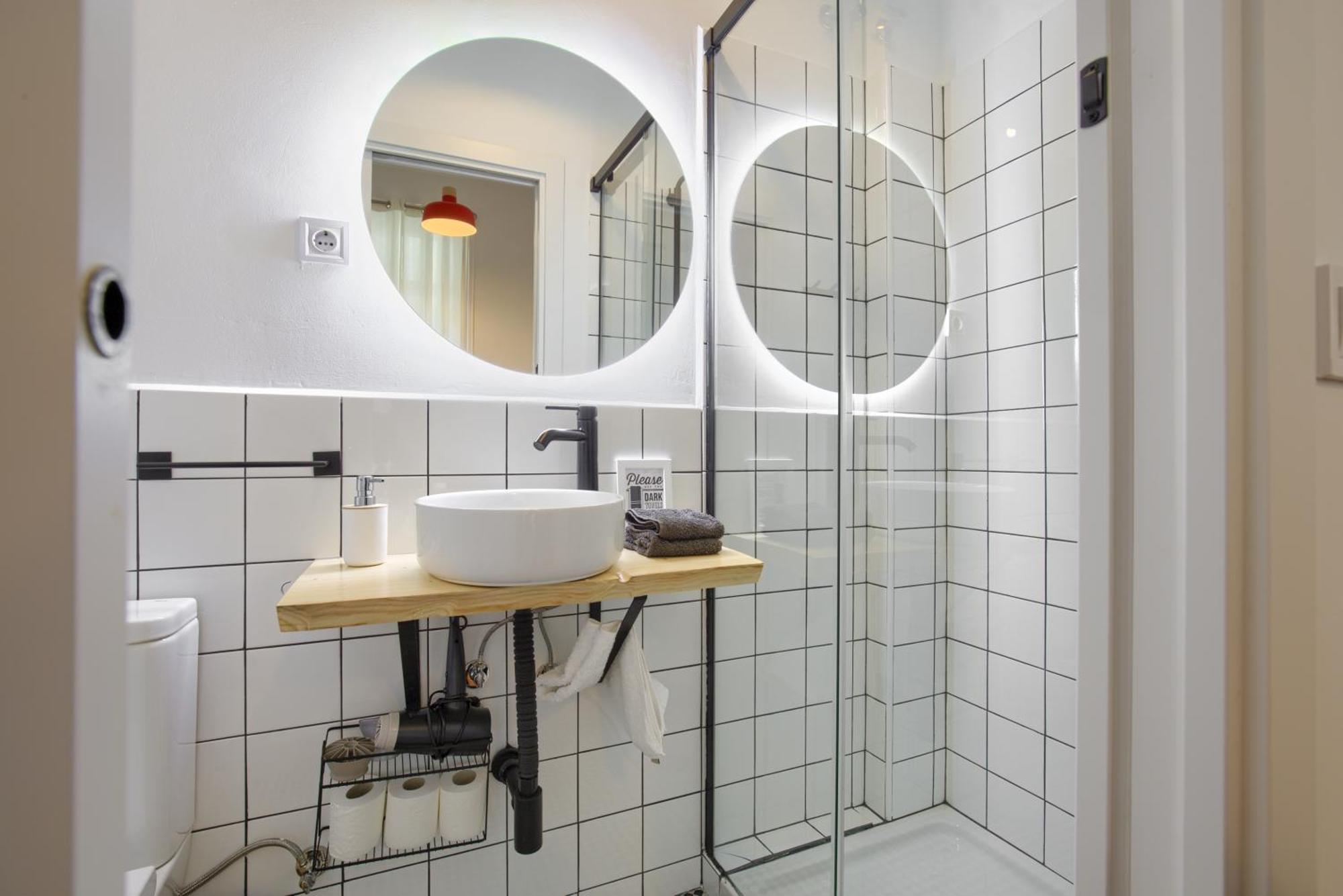 Mezzanine Orange Apartment Мадрид Стая снимка