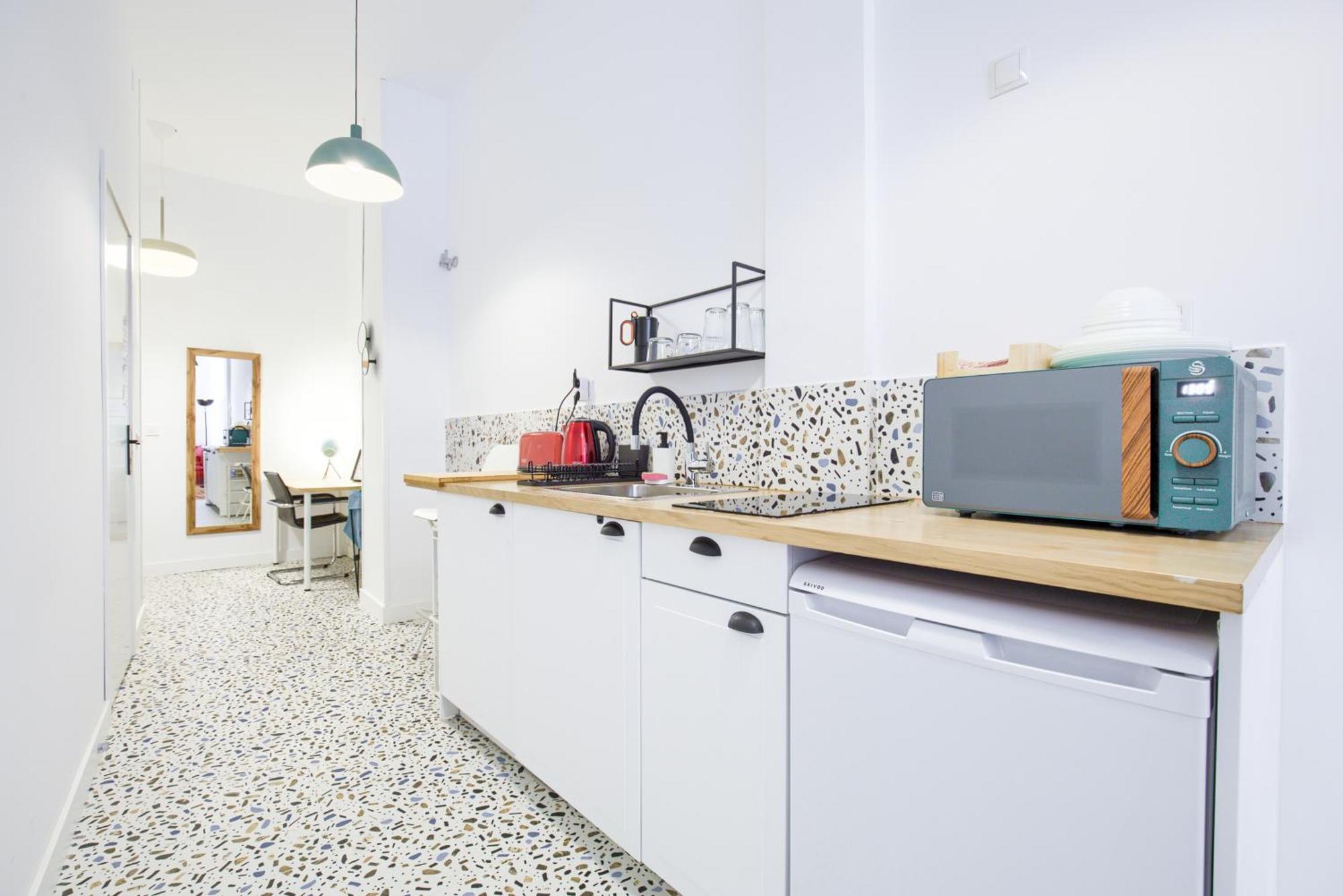 Mezzanine Orange Apartment Мадрид Стая снимка